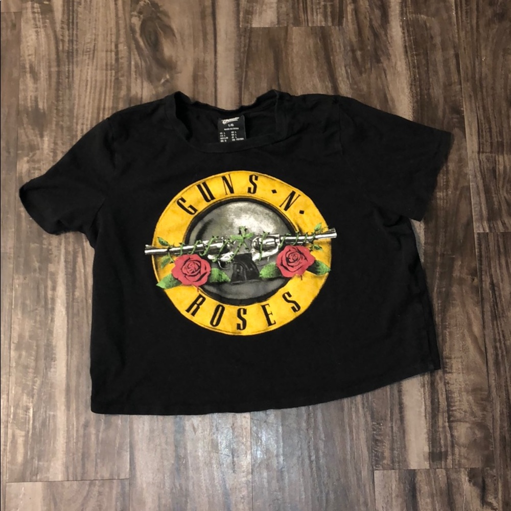 Crop top tee